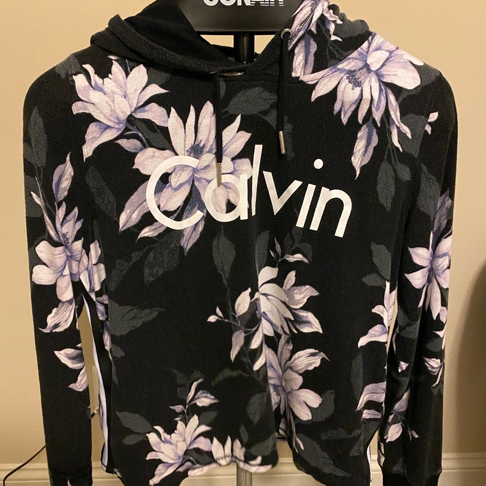 Calvin Klein performance in spring floral